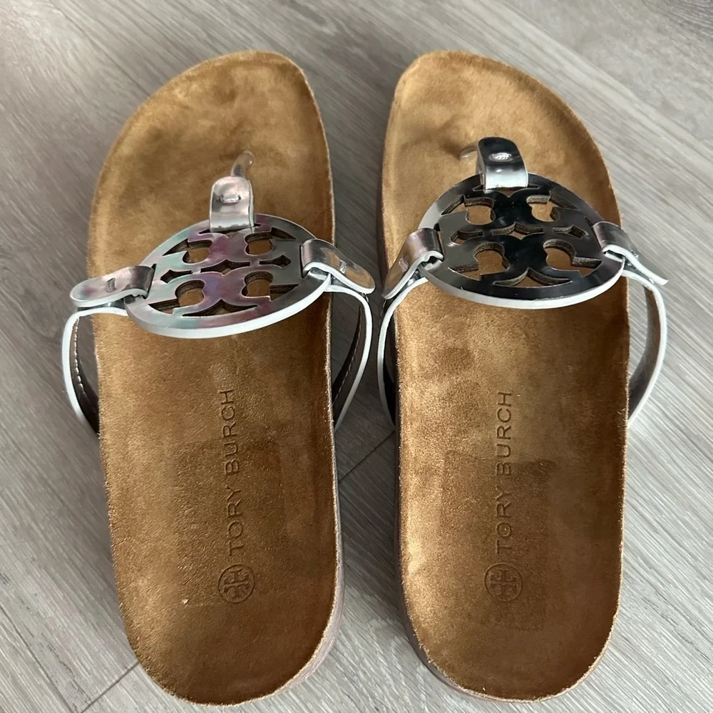 TORY BURCH Metallic Slide Stylish Silver Sandals NEW